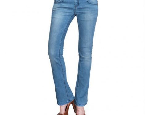 trendy maternity jeans
