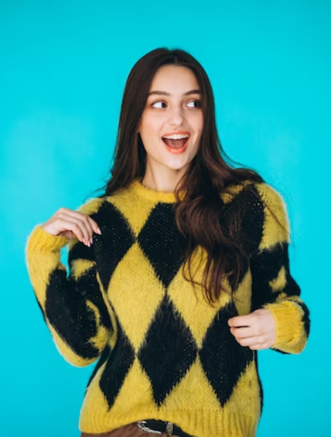 MULTI-COLORED WOMEN’S SWEATER MANUFACTURER