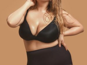 black plus size lingerie supplier