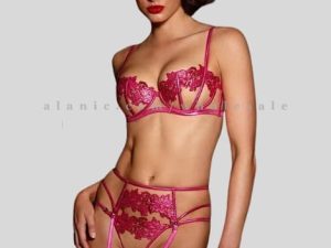 dark pink lace design lingerie set vendor