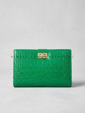 wholesale green croc-effect textured clutch